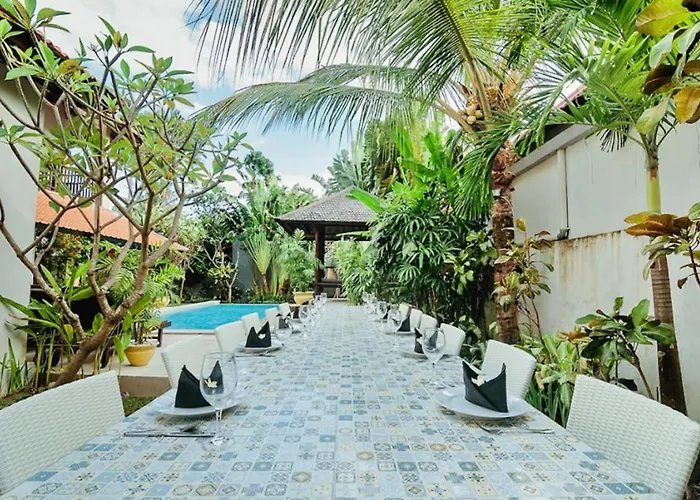 فيلة The Mawar Estate